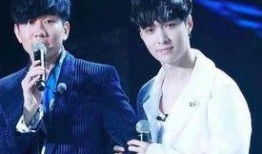 张艺兴行程爆料视频,揭秘明星幕后工作日常